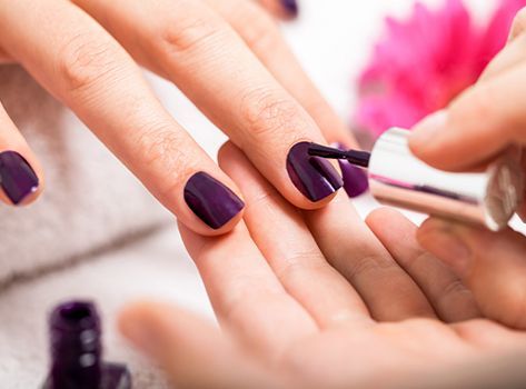 Beauté des mains + pose de vernis semi-permanent