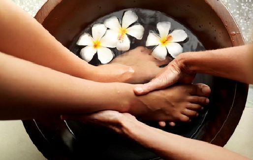 Massage pieds mollets